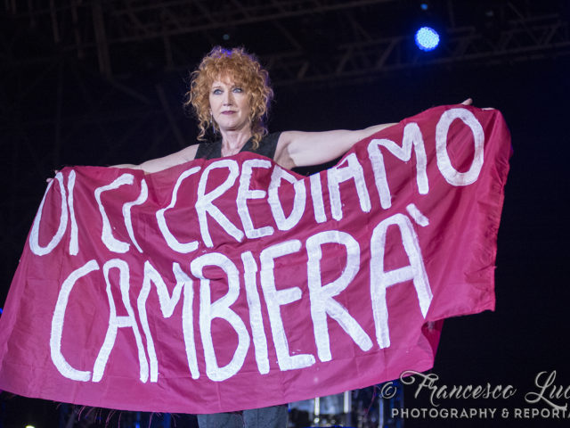 Emozioni e divertimento con Fiorella Mannoia alla Summer Arena di Soverato