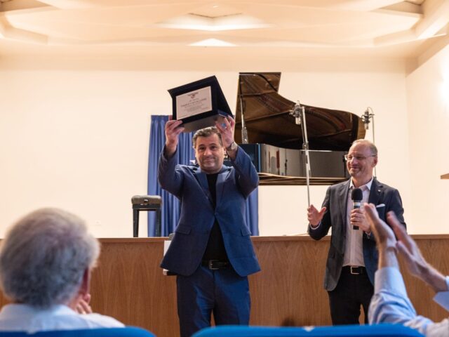 Musica d’avanguardia: riconoscimento al compositore Paolo Cavallone