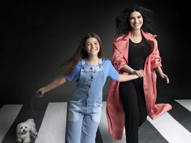 Laura Pausini duetta con la figlia Paola in Dimora naturale
