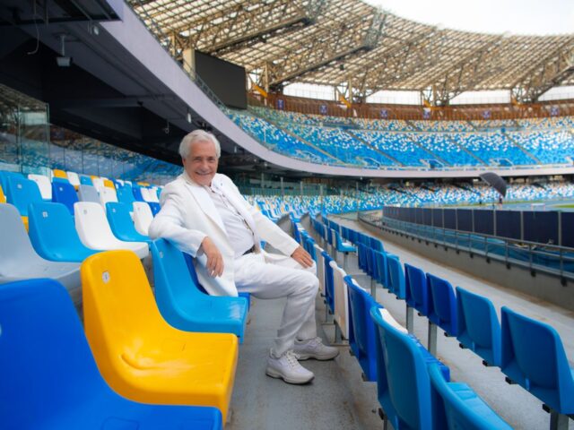 Nino D’Angelo conquista lo Stadio Maradona: concerto nel 2024