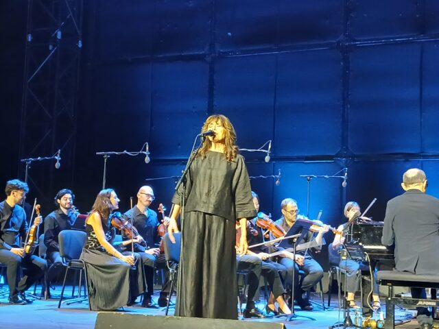Roma nel segno di Battiato, Alice incanta la Cavea