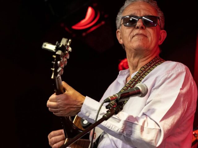 Luigi Turinese presenta dieci/70 con tanti ospiti il 2 ottobre al Teatro Garbatella di Roma